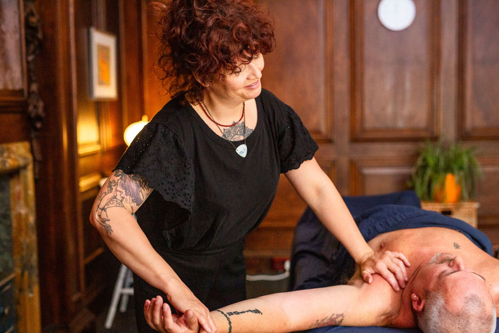 cardiff bay massage